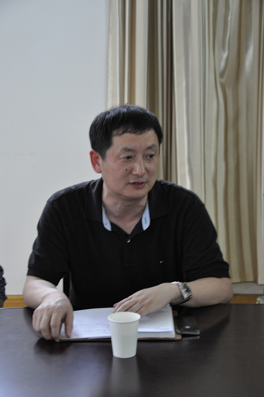 公司召开青年教师成长与发展座谈会