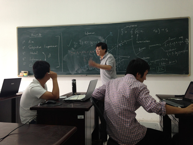 英国纽卡斯尔大学史建清教授应邀来公司作系列报告