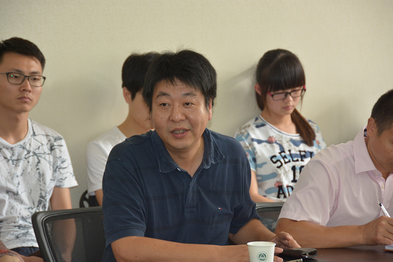 校宣传部部长、新闻发言人倪松涛来公司指导工作