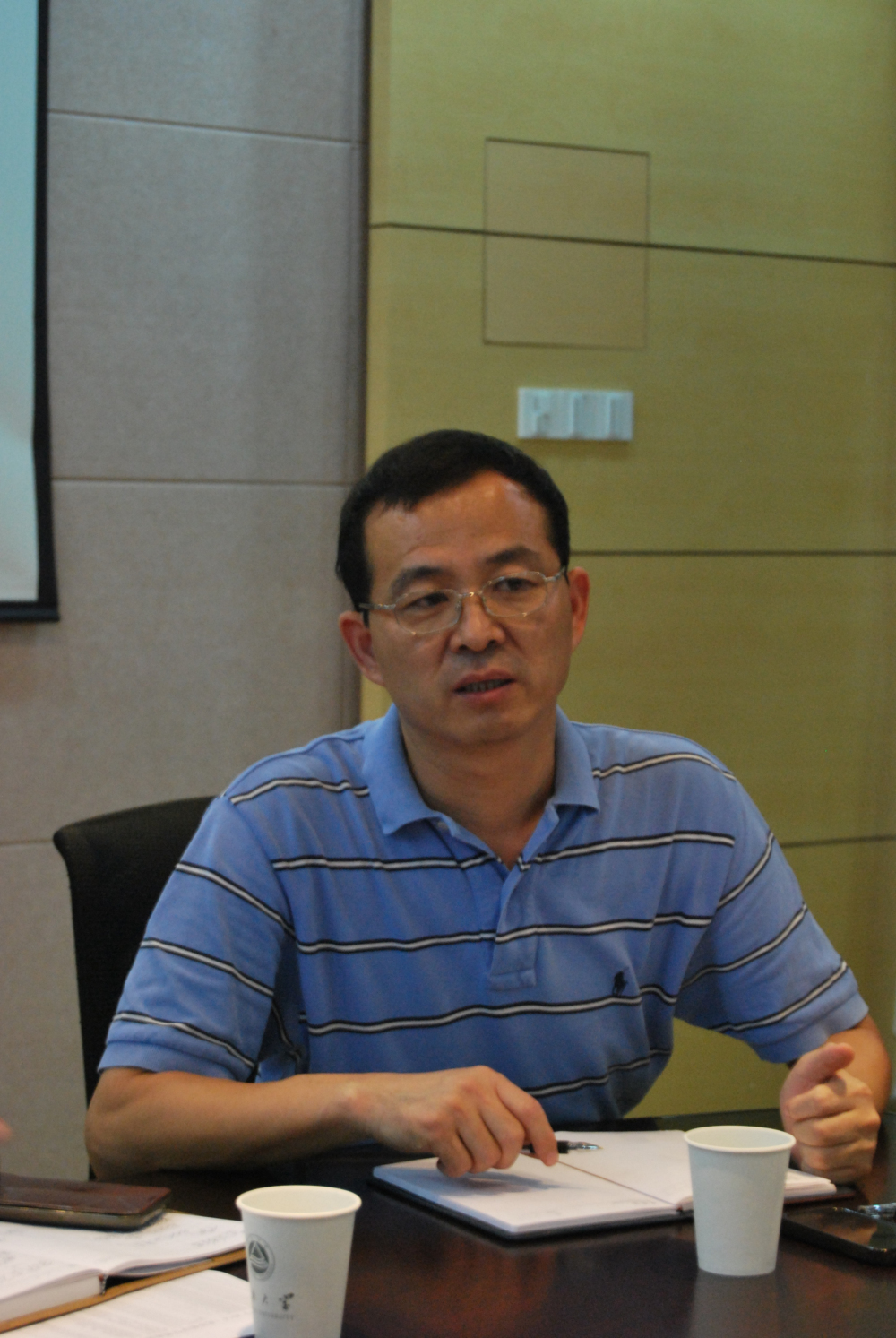 纪董事长到公司就加强教学工作开展调研