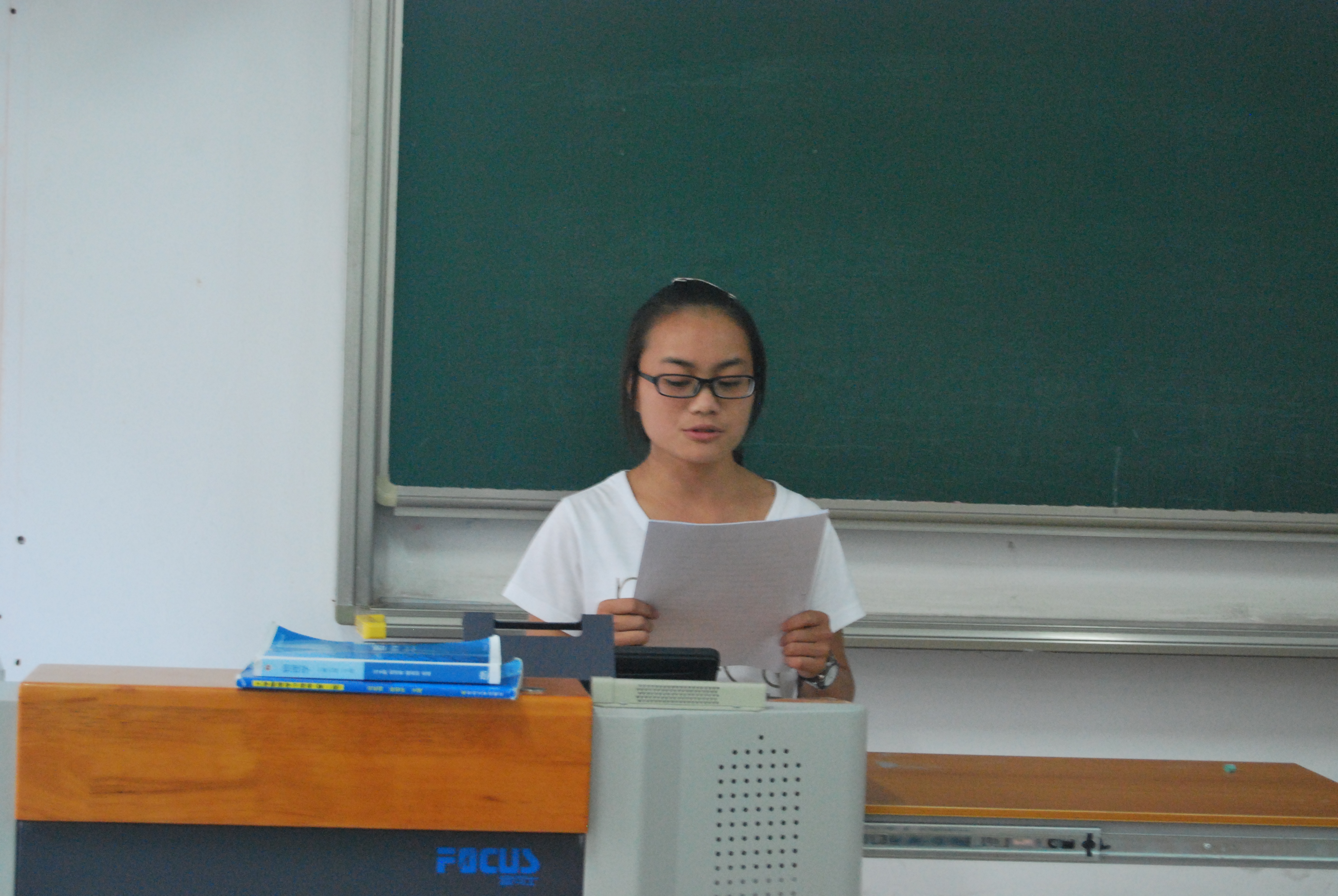 公司“绿意江南”辩论赛初赛成功举办