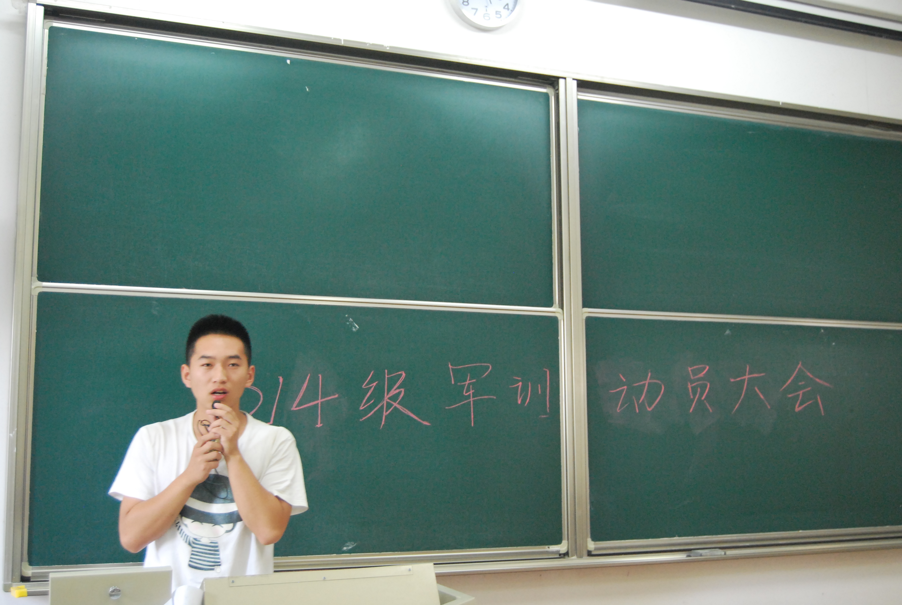 公司顺利召开2015年军训动员大会